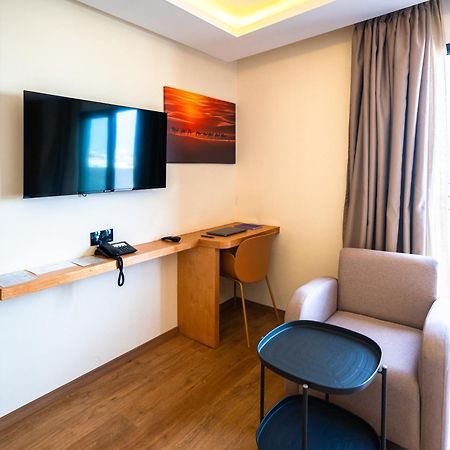 Unico Hotel Maarif Касабланка Экстерьер фото
