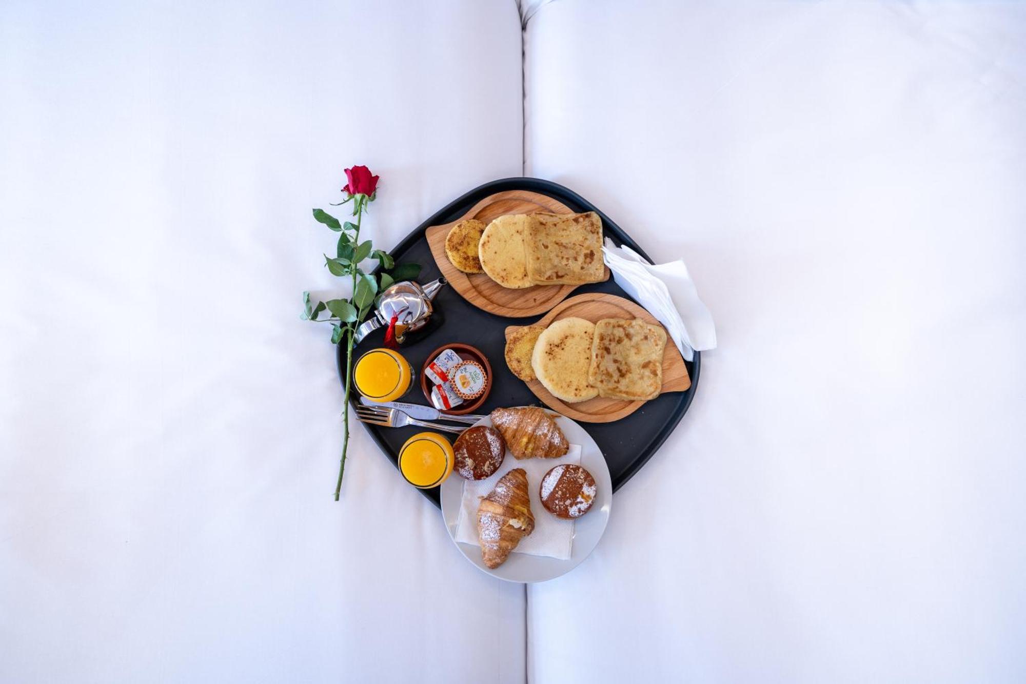 Unico Hotel Maarif Касабланка Экстерьер фото