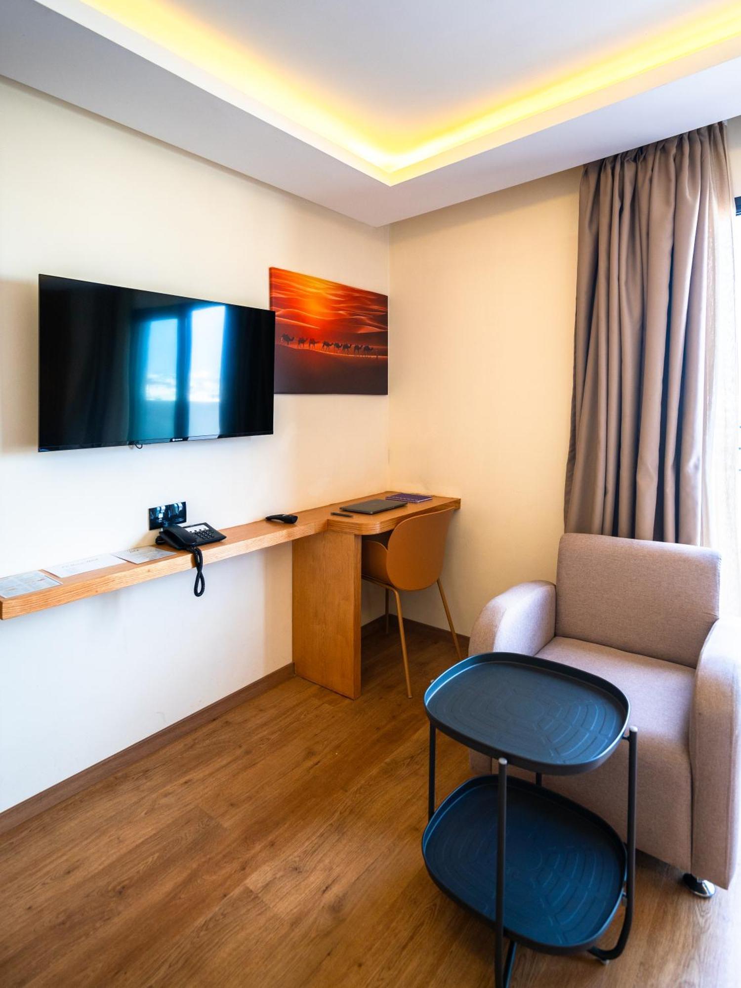 Unico Hotel Maarif Касабланка Экстерьер фото
