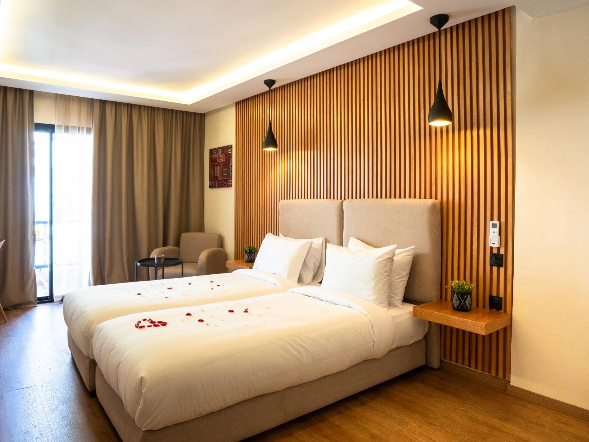Unico Hotel Maarif Касабланка Экстерьер фото