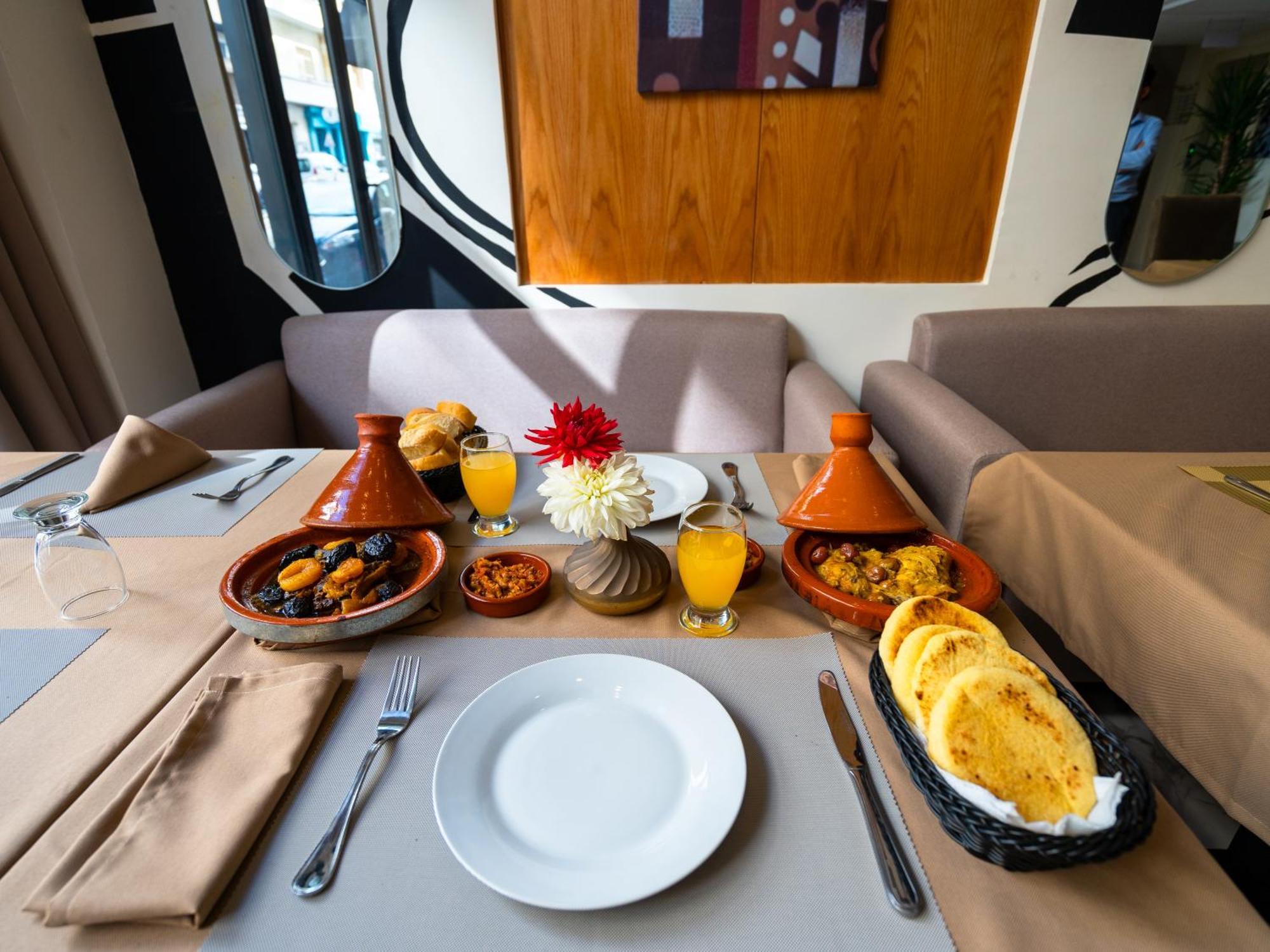 Unico Hotel Maarif Касабланка Экстерьер фото